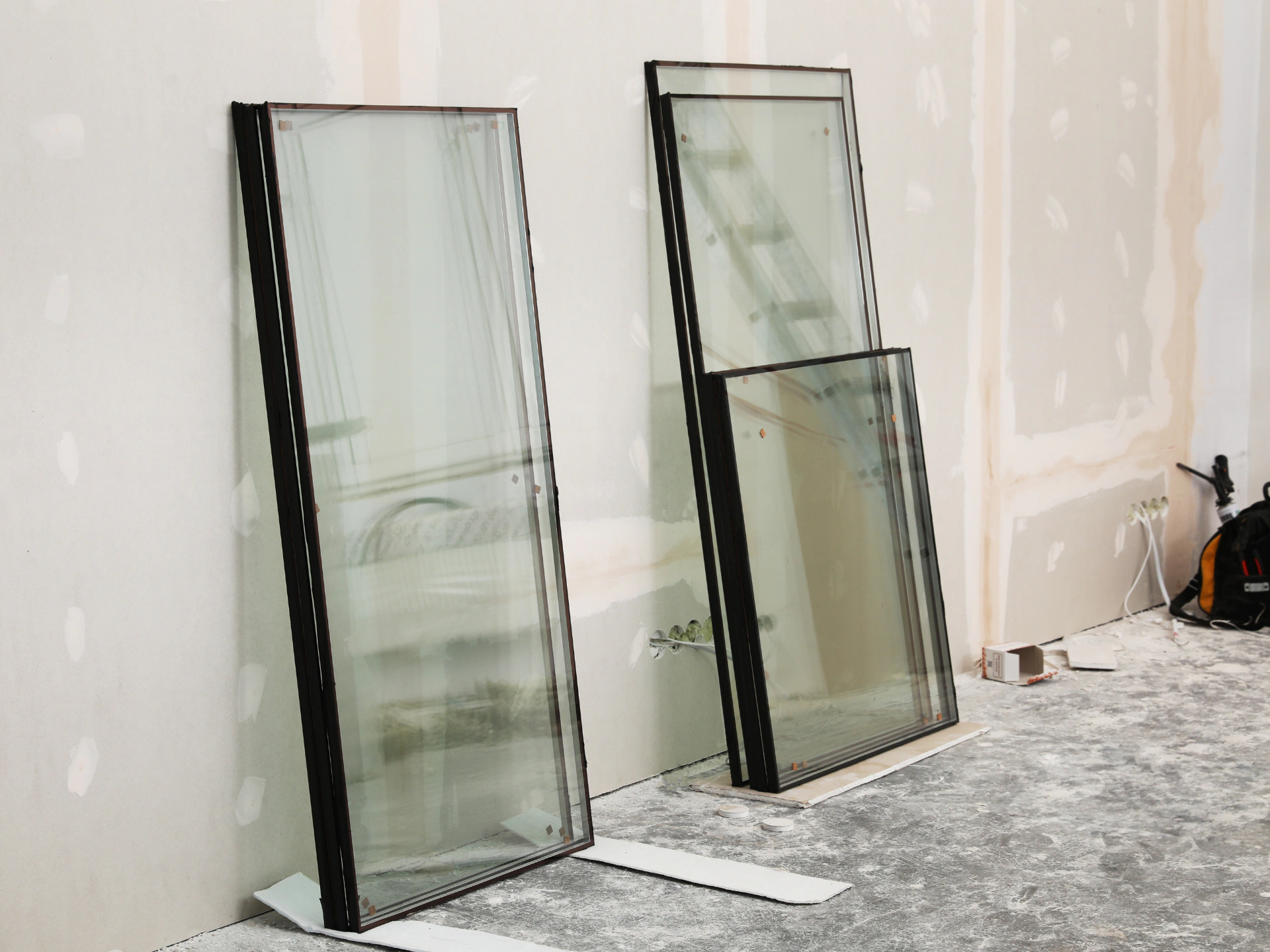 Professional Glazing Service in Pune