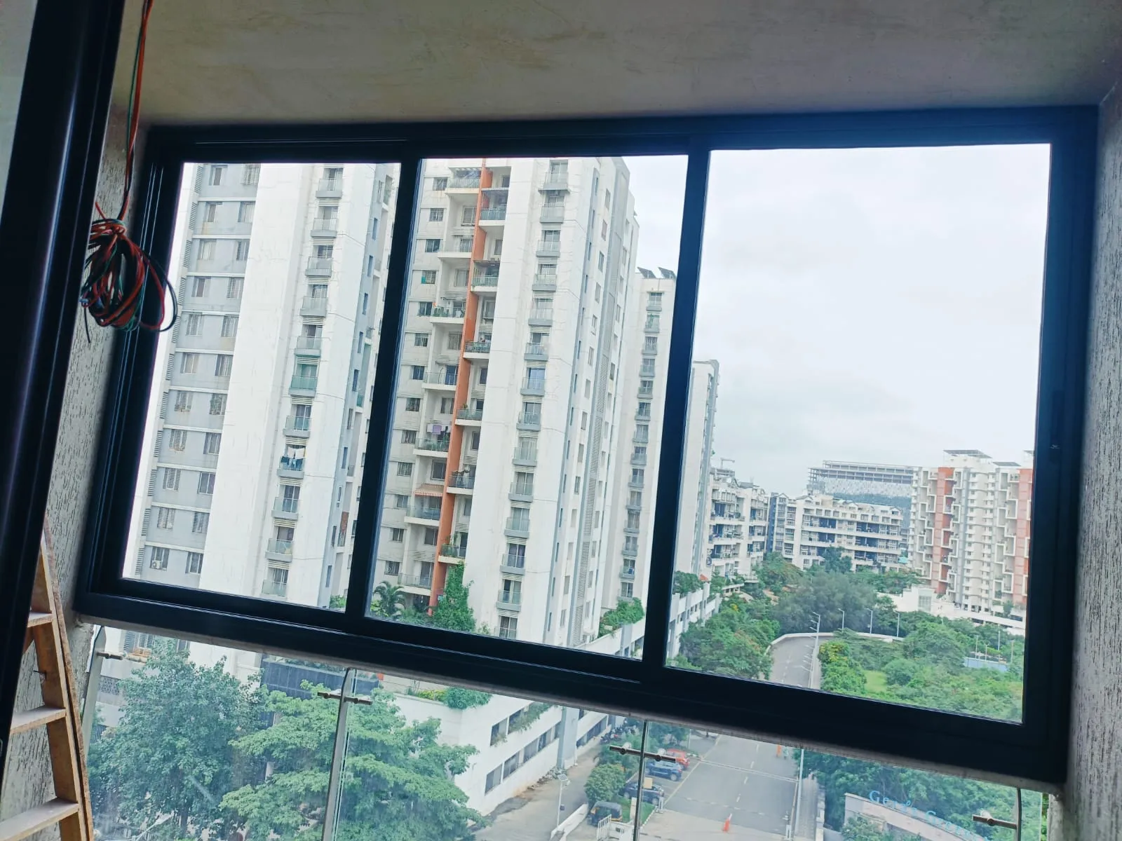 m-k-aluminium-and-glass-work-frame-3